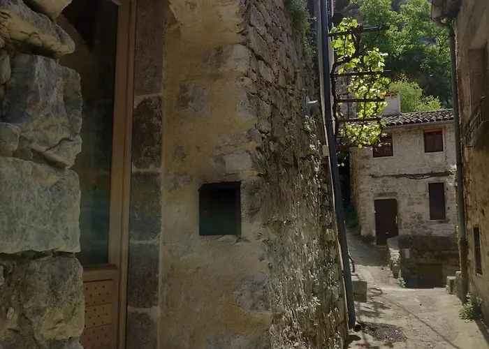 La Cave Des Amoureux