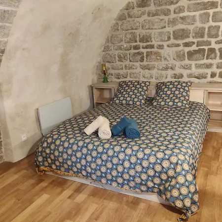 La Cave Des Amoureux *