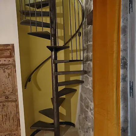 La Cave Des Amoureux Appartement *