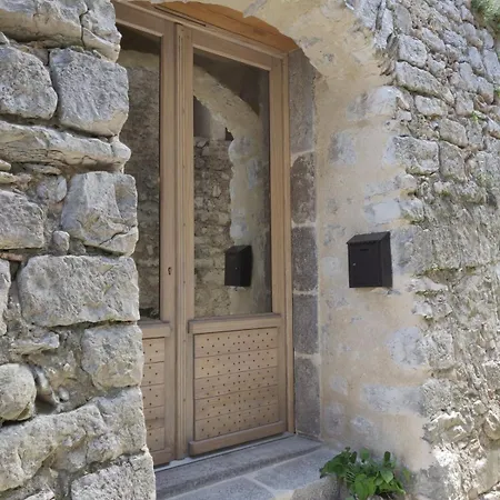 La Cave Des Amoureux 公寓