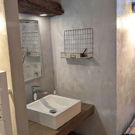 La Cave Des Amoureux Appartement *